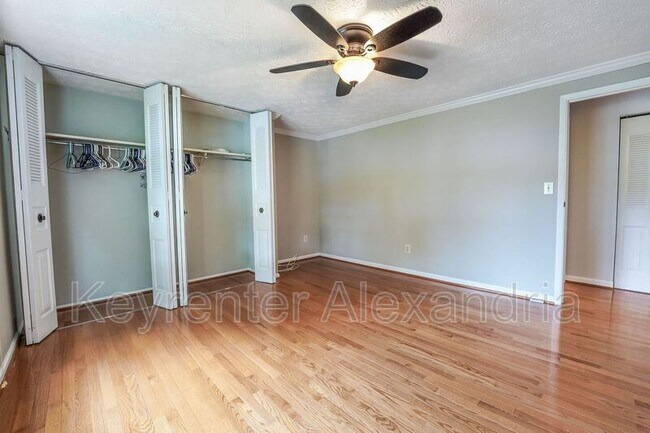 Building Photo - 6410 Kings Landing Rd