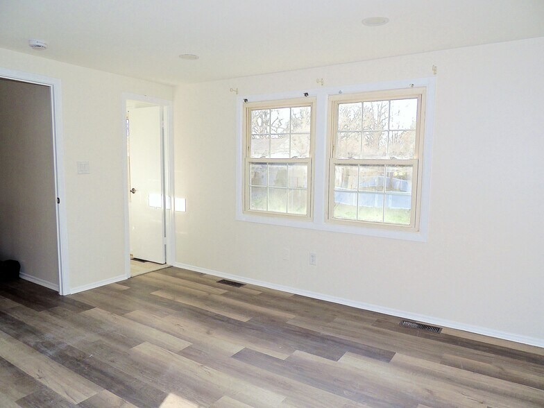 Building Photo - 2811 Birdseye Ln