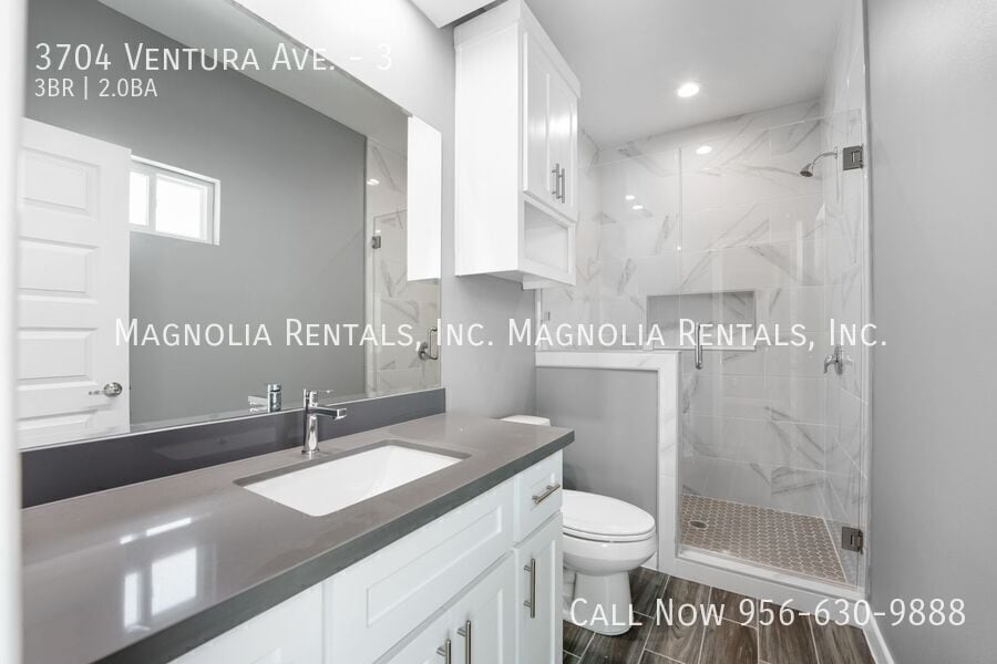 Building Photo - 3704 Ventura Ave