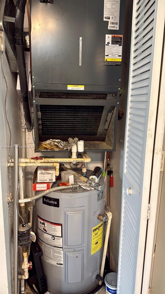 Building Photo - 2201 W Preserve Way