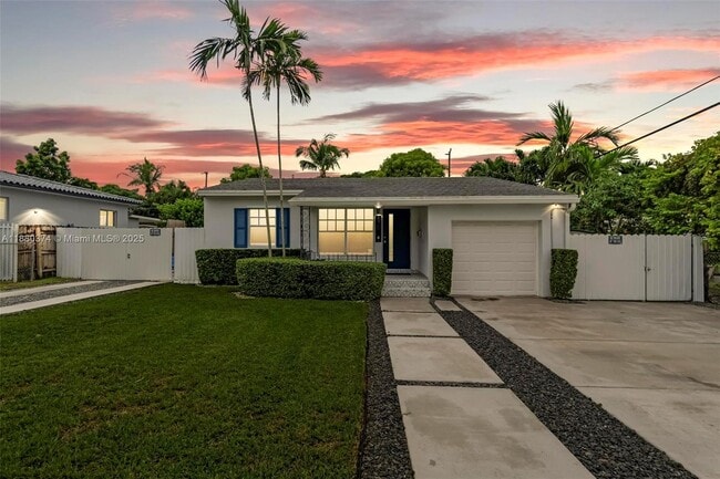 Primary Photo - 570 SW 45th Ave