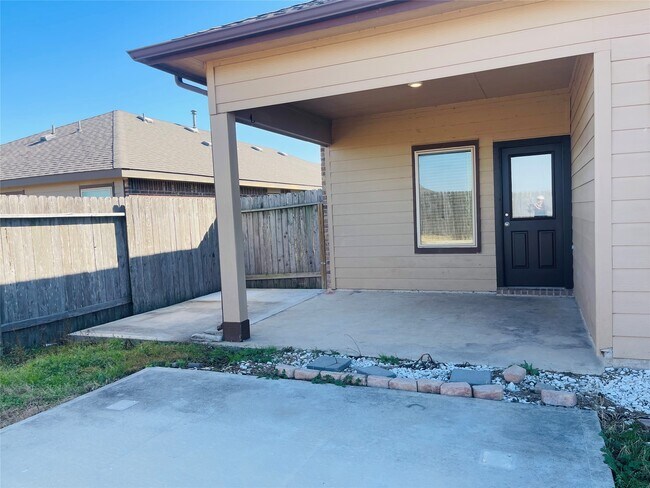 Building Photo - 719 Ashley Falls Ln