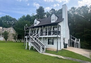 Building Photo - Charming 3-Bedroom, 2-Bath Home with Finished Basement in Snellville!