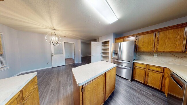 Building Photo - 106 Cedar Ridge Dr