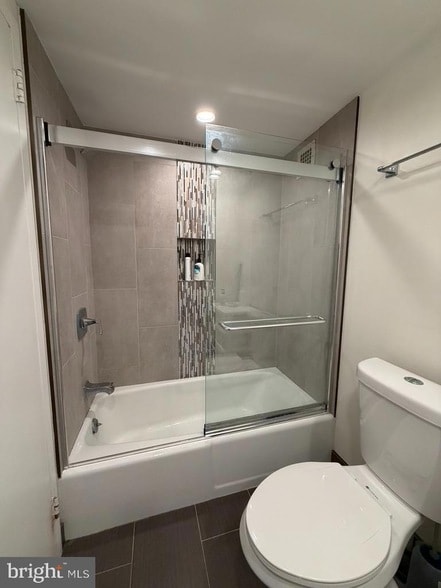 Building Photo - 5500 Friendship Blvd