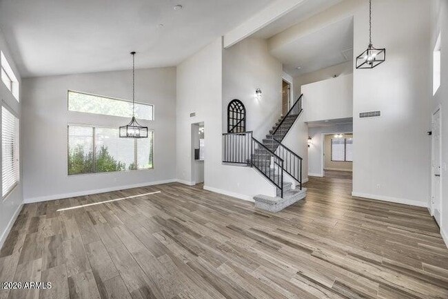 Building Photo - 1883 W Falcon Dr