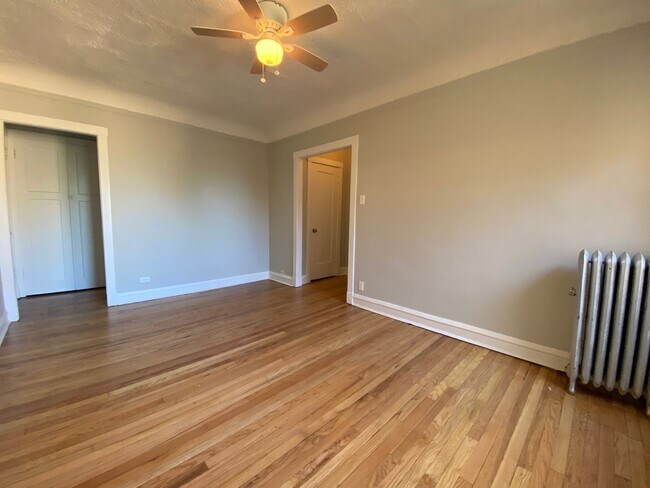 Building Photo - 6518 N Glenwood Ave