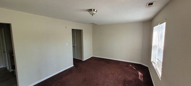 Building Photo - 501 W Florida St