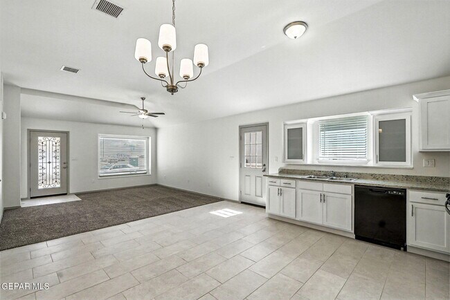 Building Photo - 14262 Kayla Mia Dr