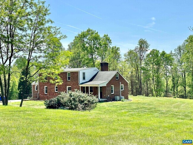Building Photo - 2278 Hansens Mountain Rd
