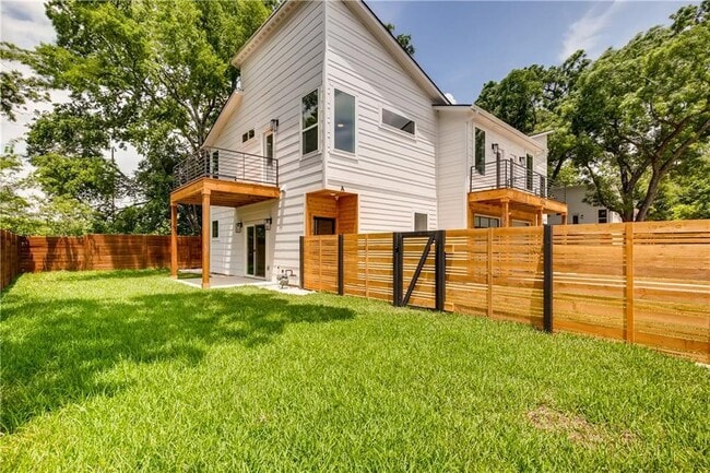 Building Photo - 1108 Walton Ln