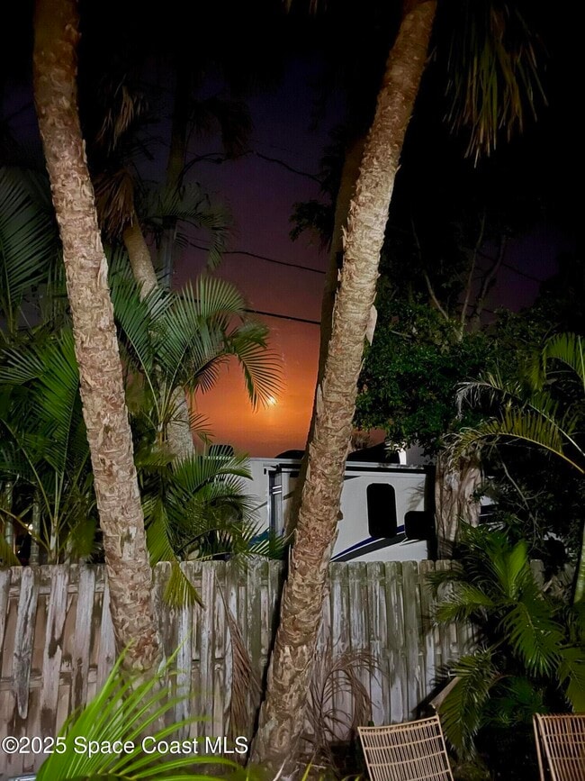 Building Photo - 346 3rd Ave