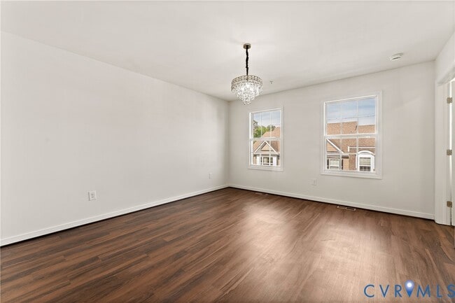 Building Photo - 3904 Village Townes Walk