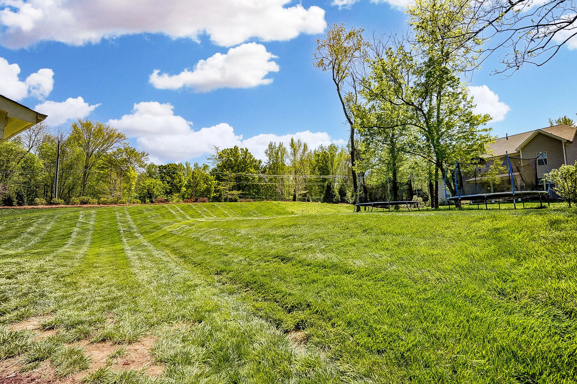Building Photo - Room in House on Creek Bend Edge Ct