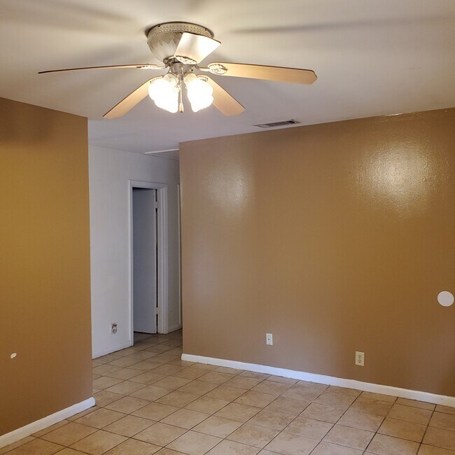 Living Room View 2 - 126 Nelda Dr