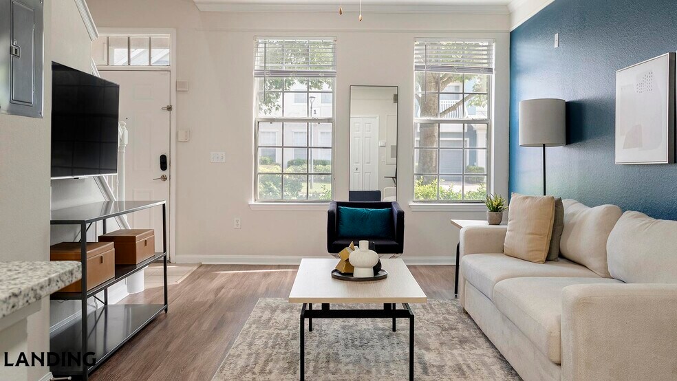 Building Photo - 2801 Biltmore Park Dr