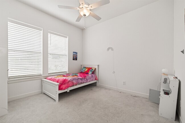 Building Photo - 15503 Salmon Springs Dr