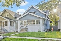 Building Photo - 3701 Leybourn Ave
