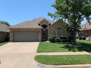 Building Photo - 1204 Andromeda Way