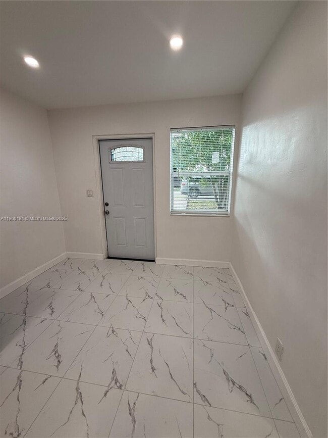 Building Photo - 26741 SW 139th Ave
