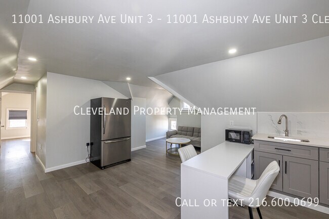 Building Photo - 11001 Ashbury Ave