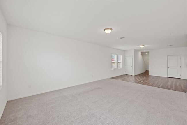 Building Photo - 200 Gemsbok Rd
