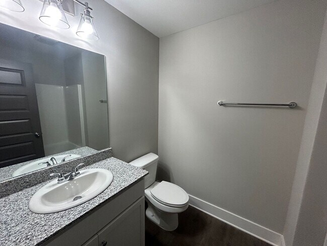 Building Photo - 247 Madison Heights