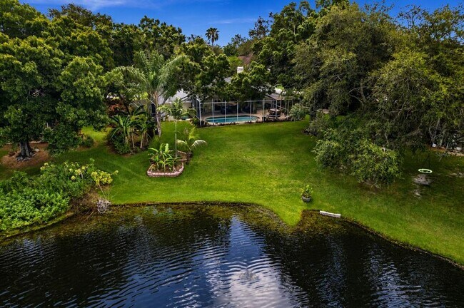 Building Photo - 8412 Ridgebrook Cir
