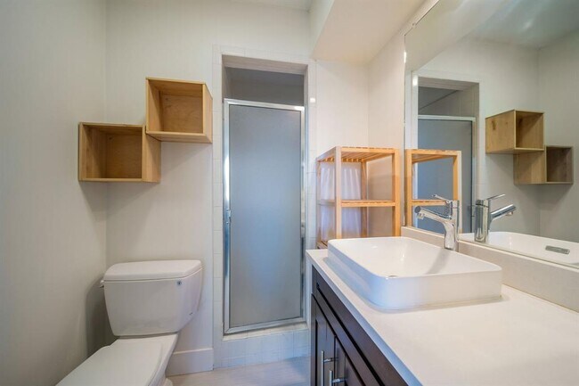 Building Photo - 8402 Alta Mesa