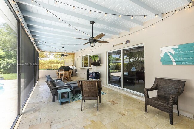 Building Photo - 8520 SW 84th Terrace