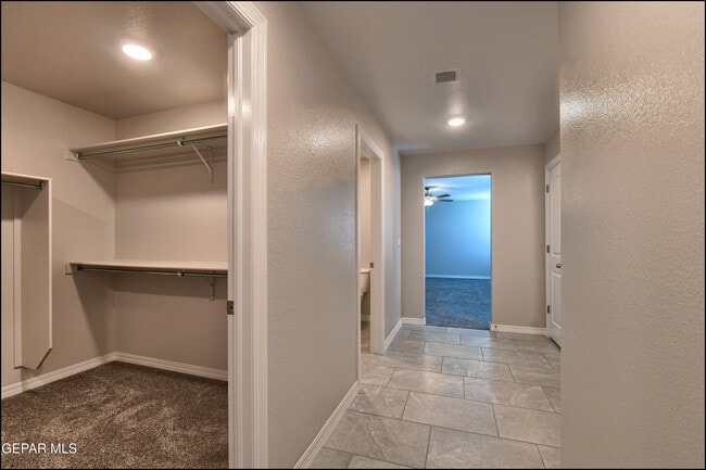 Building Photo - 12868 Star Gaze Ave