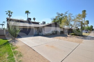 Building Photo - 1623 E Palmcroft Dr