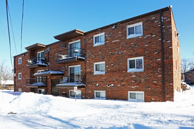 Building Photo - DREW LN. -100
