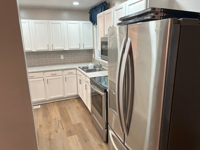 Building Photo - 3815 Ridgecrest Cir SW