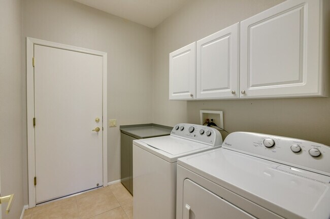 Building Photo - 15271 W Pantano Dr