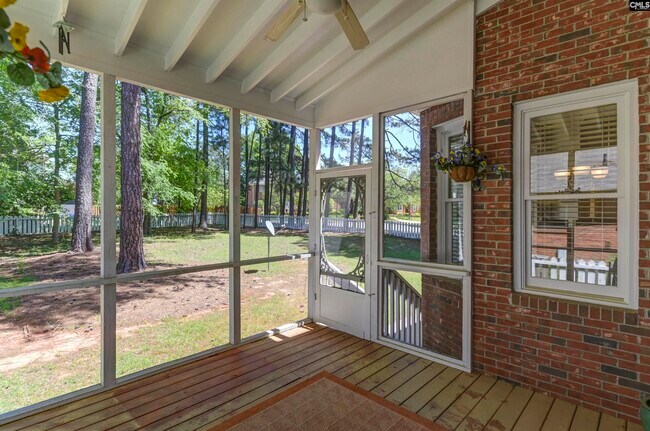 Building Photo - 1100 Woodtree Ct