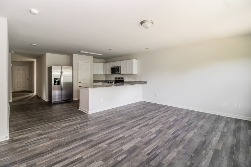 Building Photo - 2396 Heritage View Ln