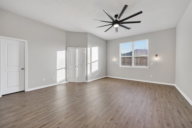 Building Photo - 151 Scenic Hills Ct