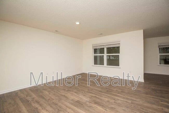 Building Photo - 7452 Game Bird St