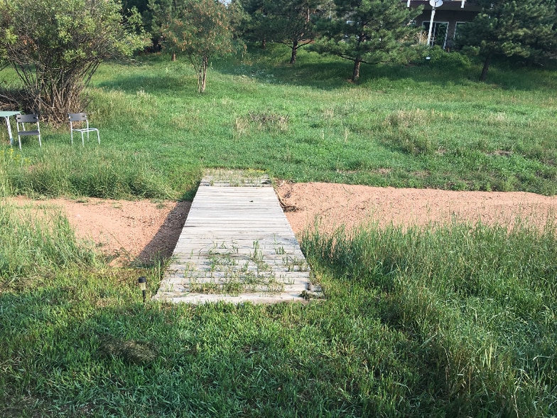 Building Photo - 1930 Valley View Dr