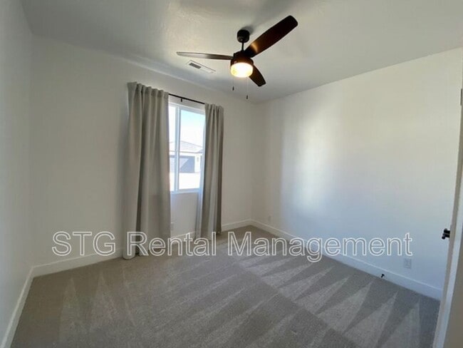 Building Photo - 152 S Desert Saguaro Ln