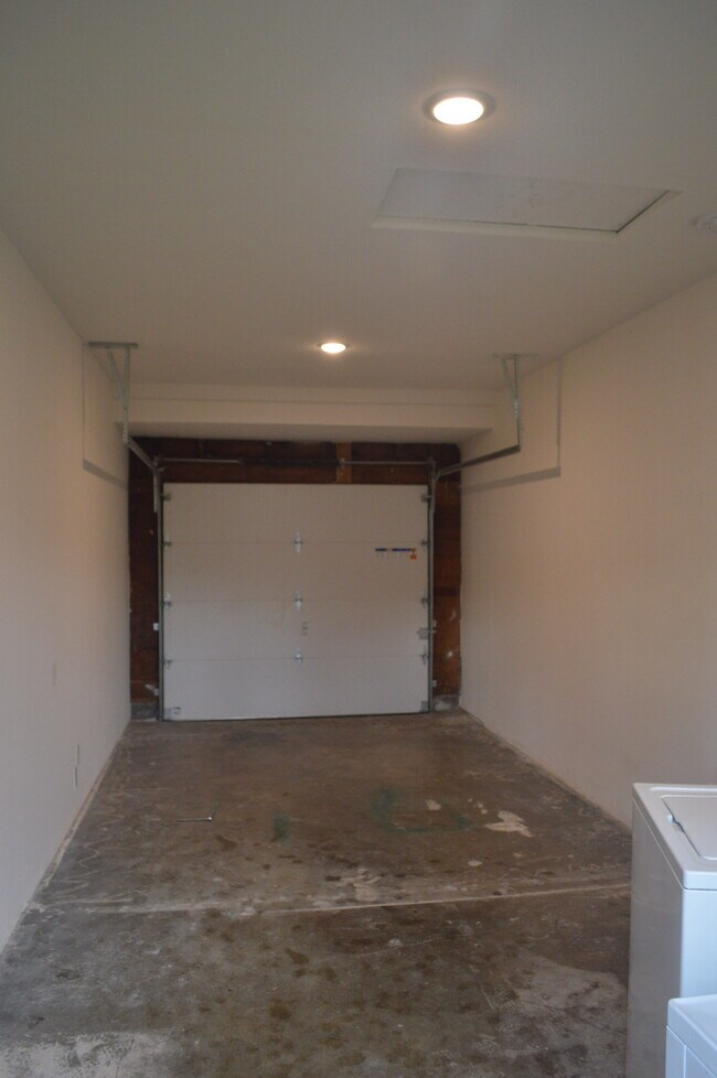 Garage - 2317 E 27th St