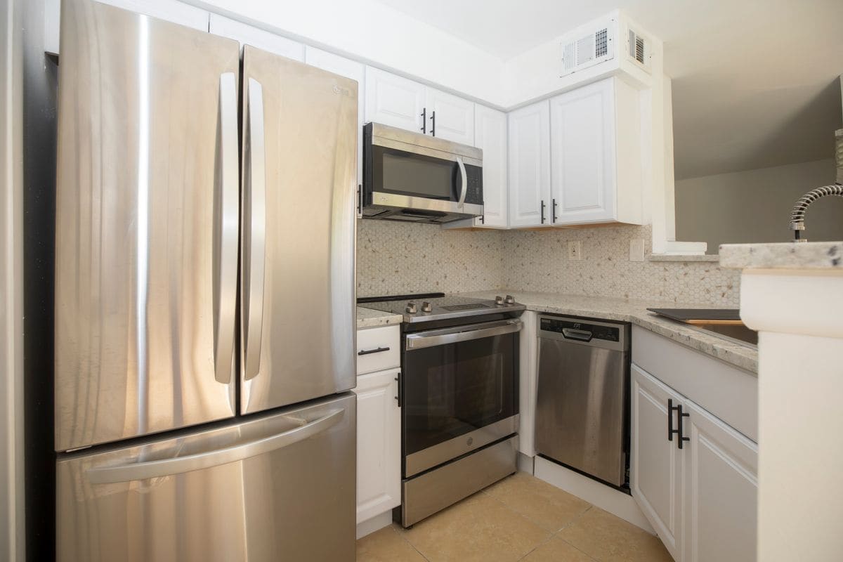 Building Photo - 8711 Fancy Finch Dr
