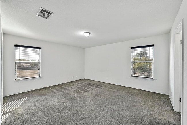 Building Photo - 102 Cannery Cove