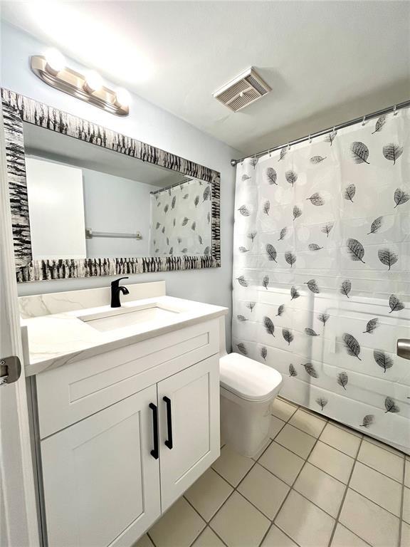 Building Photo - 5268 Coral Ct