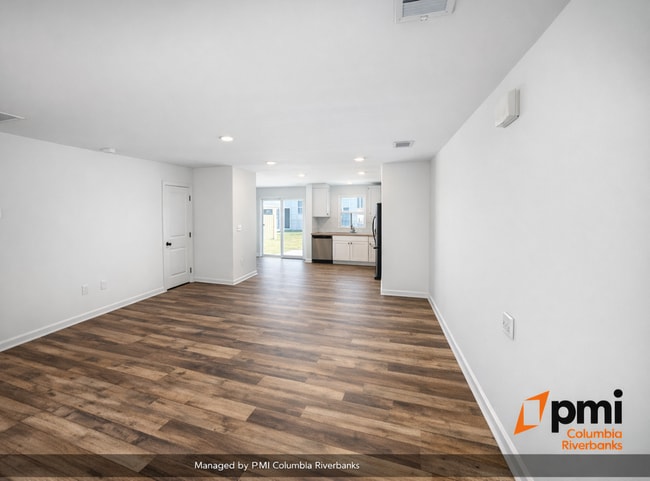 Building Photo - 559 Marcus Wy