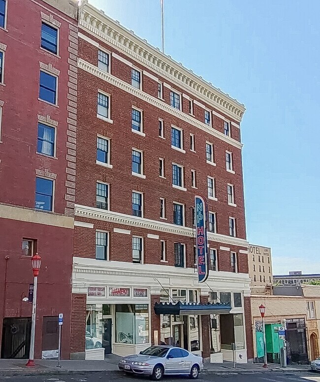 Building Photo - NP Hotel