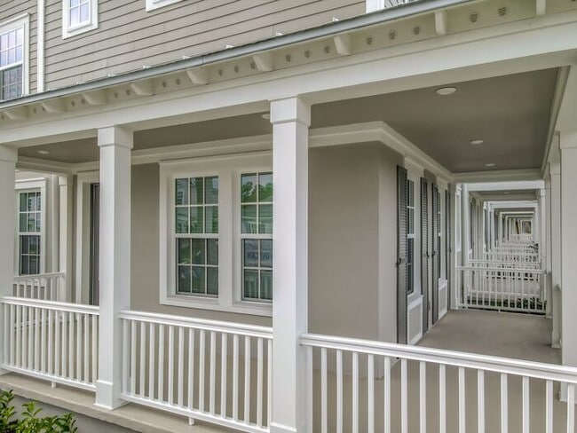 Building Photo - Brand New Luxury Town House in Island Village a Celebration, FL maintenance free community.