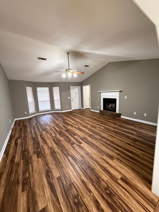 Building Photo - 304 Natchez Rd