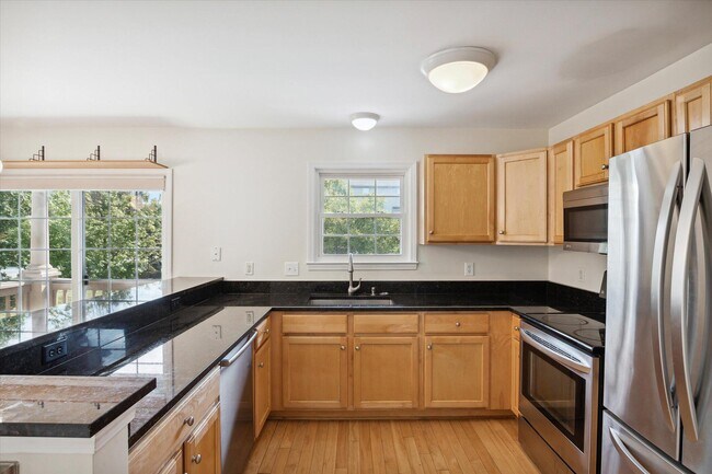 Building Photo - 2817 Barclay Way